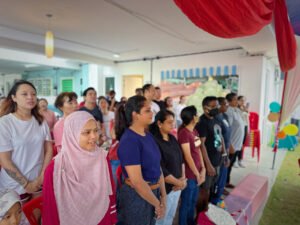 {"ARInfo":{"IsUseAR":false},"Version":"1.0.0","MakeupInfo":{"IsUseMakeup":false},"FaceliftInfo":{"IsChangeEyeLift":false,"IsChangeFacelift":false,"IsChangePostureLift":false,"IsChangeNose":false,"IsChangeFaceChin":false,"IsChangeMouth":false,"IsChangeThinFace":false},"BeautyInfo":{"SwitchMedicatedAcne":false,"IsAIBeauty":false,"IsBrightEyes":false,"IsSharpen":false,"IsOldBeauty":false,"IsReduceBlackEyes":false},"HandlerInfo":{"AppName":2},"FilterInfo":{"IsUseFilter":false}}